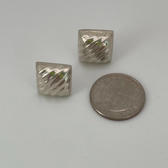 Vintage Zig Zag Pillow Stud Earrings Sterling Silver - Picture 4 of 4